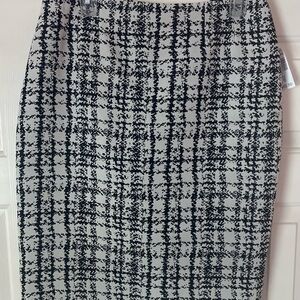 Black and White Knee-Length Pencil Skirt